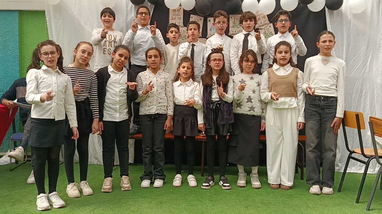 Élèves participant à une activité éducative